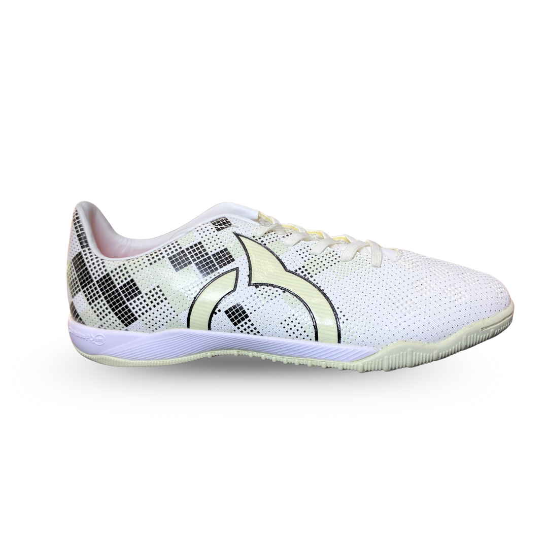 Ortuseight Quadra White/Black